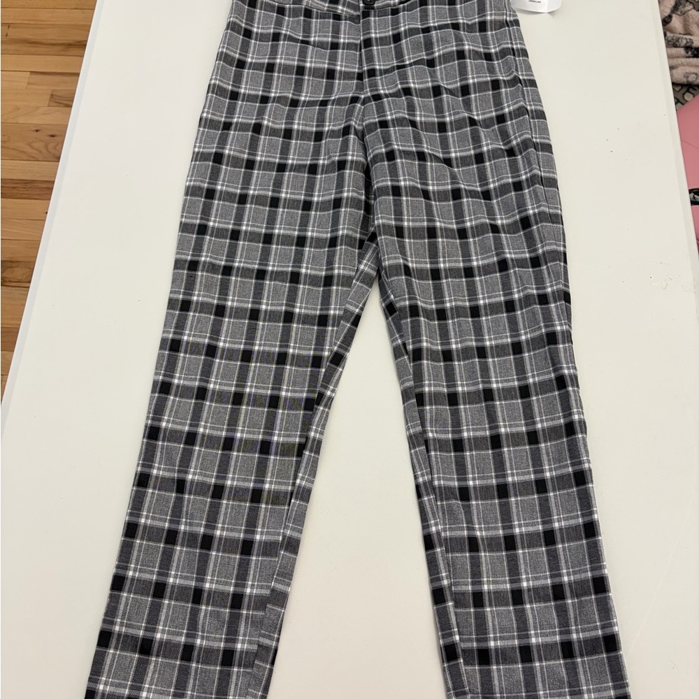 Sky & Sparrow Tilly’s NWTS plaid black and white trousers Woman’s Small‎